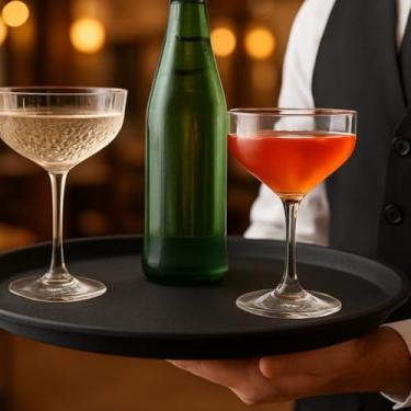 Imagem de Kit 5 Bandejas Redondas Antiderrapante Profissional, Preta, 40cm Diâmetro, Plástico Resistente, para Bar Restaurante Buffet