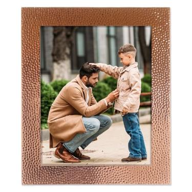 Imagem de Lawrence Frames Moldura de metal cobre 20 x 25 cm - Design martelado