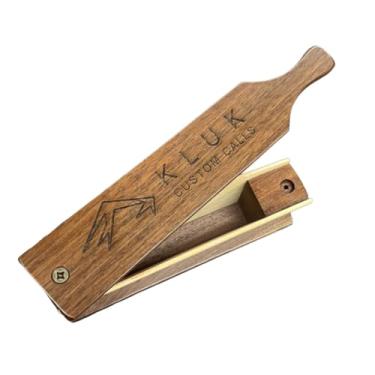 Imagem de KLUK Custom Calls Chamada em caixa de nogueira/álamo com faixa silenciadora e pré-giz, qualidade premium para sons de galinha realistas para capacidades elevadas de chamadas