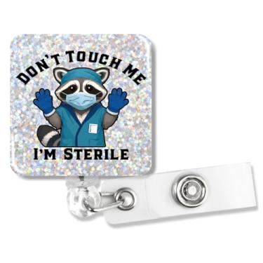 Imagem de PUVOXHO Carretel de crachá retrátil Don't Touch Me I'm Sterile Cute Raccoon Glitter com clipe jacaré para sala de cirurgia, enfermeira, anestesiologista, estudante de enfermagem