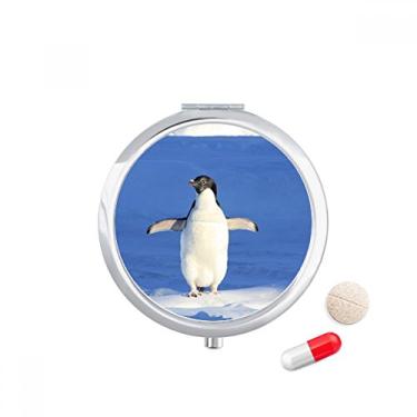 Imagem de Caixa de armazenamento de medicamentos com imagem de natureza e pinguim branco fofo