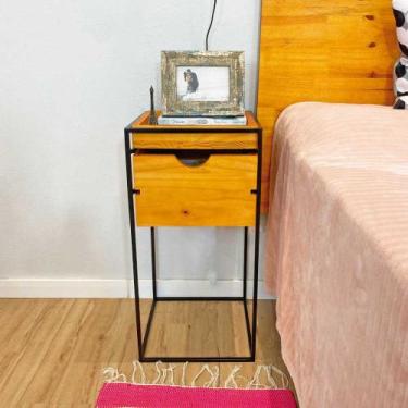 Imagem de Mesa Lateral com Gaveta Industrial de Ferro e Madeira Carvalho e Preto