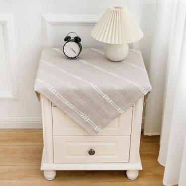 Imagem de Wuluwala Toalha de mesa quadrada pequena bordada rústica casa de fazenda jacquard listrada mesa de cabeceira capa de mesa de café adequada para mesa de cabeceira, TV, micro-ondas, máquina de lavar