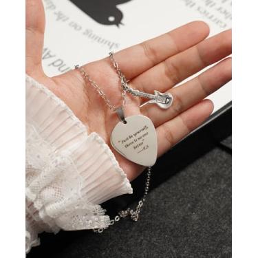 Imagem de Colar com citações de palheta de guitarra – Joias inspiradoras com pingente de aço inoxidável para homens e mulheres, presente para amantes de música, acessórios de merchandising para fãs, perfeito