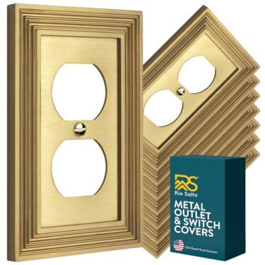 Imagem de Rio Salto Estate Collection Capa de tomada de latão escovado – Placa de cobertura de interruptor de luz duplex de 1 gang, placas decorativas douradas, capas de tomada de metal de tamanho médio 12,7 x