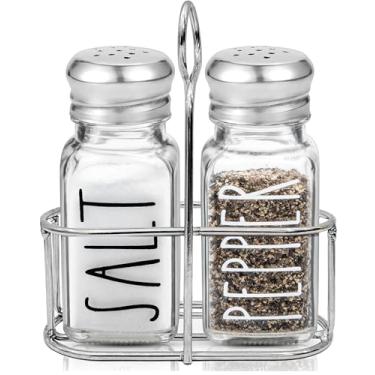 Imagem de Conjunto de saleiro e pimenteiro de vidro transparente com suporte da Brighter Barns - Acessórios de bancada de mesa de jantar, decoração de cozinha de fazenda - Agitadores de vidro com suporte para