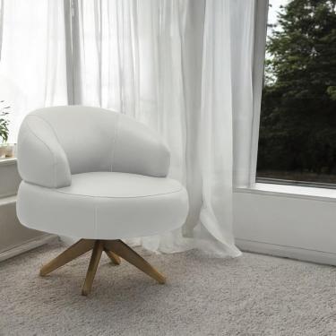 Imagem de Poltrona Decorativa Katy Sala de Estar Base Giratória em Madeira Couro Off White G88 - Gran Belo