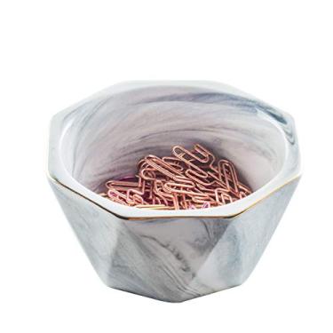 Imagem de YOSCO Suporte de clipe de papel geométrico de cerâmica dispensador de clipe de papel para mesa, organizador de clipe de papel para escritório (cinza)