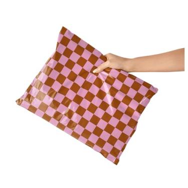 Imagem de Envelopes de poliéster 10x13 – Pacote com 100 – Envelopes de envio recicláveis impressos fofos para embalagens de pequenas empresas, sacos de correio autovedantes – Design quadriculado rosa e ferrugem