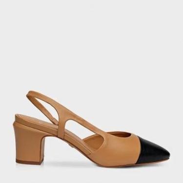 Imagem de Slingback Cap Toe em Couro Bege / Nude e Preto Carrano-Feminino