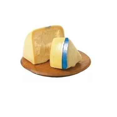 Imagem de Queijo Parmesao Faixa Azul Fracionado Pedaço 500g