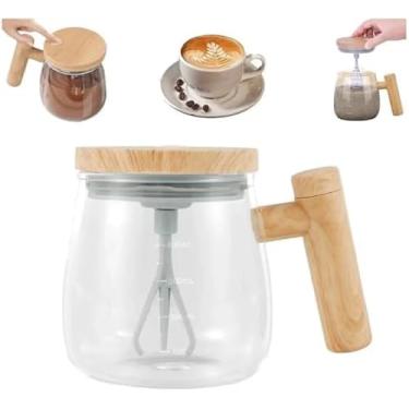 Imagem de Caneca Misturadora Automática Recarregavel com Agitador, 400ml, Vidro com Tampa de Madeira, Carregamento Type-C, para Café, Chá, Leite e Chocolate Quente