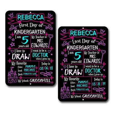 Imagem de Honey Dew Gifts Placa de metal para foto estilo quadro-negro First and Last Day of School 30 x 45 cm – Reutilizável, fácil de limpar, volta às aulas, personalizável com marcadores de giz líquido (não incluídos)