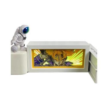 Imagem de Luminária De Mesa Em Caixa De Sombra Com Recortes De Papel De Anime E 