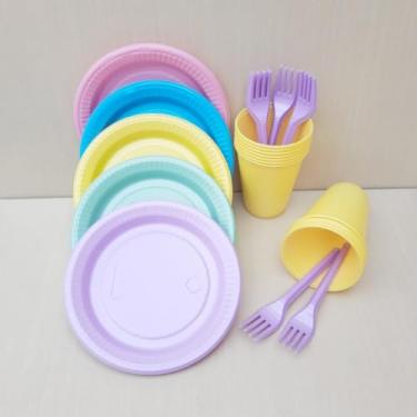 Imagem de Kit Descartável Econômico 150 Itens - Conjunto para Festas com Pratos, Copos e Garfos para Aniversário e Eventos(Candy 1)
