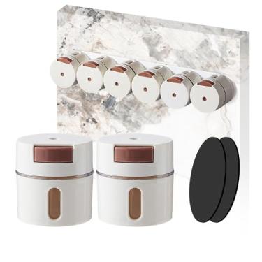 Imagem de Saleiro e pimenteiro, coqueteleira pequena de plástico com tampa e vedação à prova de umidade, controle de bomba de 0,5 g, janela transparente, fácil instalação, suporte na parede magnético para