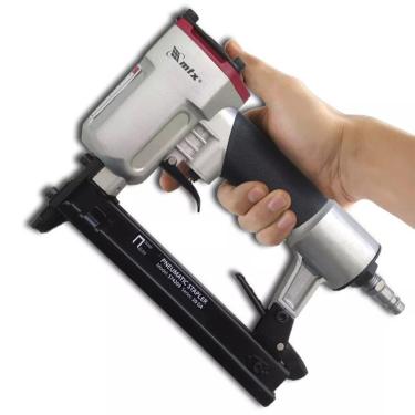 Imagem de Grampeador Pneumático Profissional Para grampo de 10 A 22mm - Pisos Madeira MDF Gesso Couro Tecido