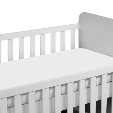 Imagem de Protetor De Colchão Impermeável Para Berço Em Algodão Branco