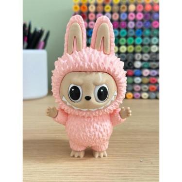 Imagem de Labubu Impresso em 3D  Peça Decorativa Criativa  14,6 cm - shoptore.br
