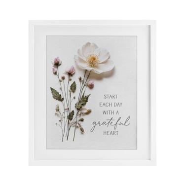 Imagem de Stupell Industries Grateful Heart Pressed Flowers Impressão emoldurada branca sob vidro, design por Lettered and Lined, 16 x 13