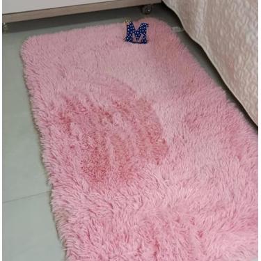 Imagem de Tapete Peludo Meia Passadeira para Quarto, Rosa Bebe, Base Antiderrapante, 100x55cm, Textura Macia, Design Moderno, Ideal para Corredores e Áreas de Alto Tráfego