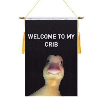 Imagem de TMHTMH Bandeira de parede Welcome to My Crib de 45,7 x 30,5 cm, poste de madeira e acabamento de cetim duplo, bandeira de pendurar engraçada, para sala de casa, sala de aula escolar, clube e porta