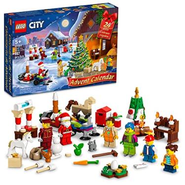 Imagem de LEGO Calendário Do Advento Da Cidade 2022 60352 Conjunto de Brinquedos de Construção para Crianças, Meninos e Meninas de 5 Anos Ou Mais; Inclui Um Tapete de Brincar Da Cidade e 5 P (15,04 X 10,32 X 2,