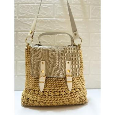 Imagem de Bolsa de Crochê Corina, com Detalhes em Couro Sintético, Alça Ajustável, Fecho com Fivelas Douradas, Bege
