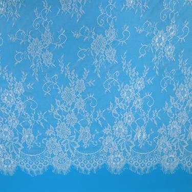 Imagem de yuuzue Toalha de mesa de renda branca 152 cm × 395 cm, vintage, bordada, tecido de renda, retangular, floral, sobreposição, toalha de mesa de chá, chá de panela, para decoração de casa