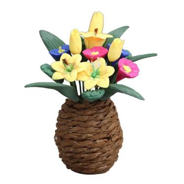 Imagem de Arranjo de flores em miniatura em vaso de tecido para casa de bonecas