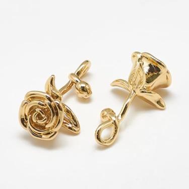 Imagem de 2 pingentes de latão de flor de rosa dourada, pingentes de ramo de rosa 3D banhados a ouro 18K verdadeiro, berloque de fabricação de joias a granel para colar, pulseira, brinco e artesanato DIY, 2 x 1