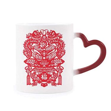 Imagem de Caneca sensível ao calor com estampa de folhas de peixe dragão vermelho chinês muda de cor vermelha