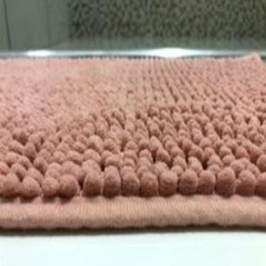 Imagem de Tapete de Banheiro Antiderrapante Bolinha Microfibra 65x45 cm Cor:Rosa Rosé Gold