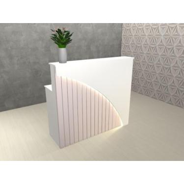 Imagem de Balcão Atendimento Recepção Loja Ripado Curvo Rosa Milk Shake e branco