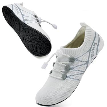 Imagem de WateLves Sapatos aquáticos para mulheres e homens descalços meias de viagem para casa meias aquáticas de secagem rápida para praia, natação, pilates, ioga, dança, acampamento, itens essenciais