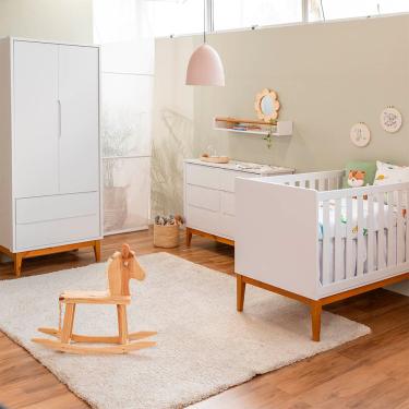 Imagem de Kit Quarto Infantil Theo com Pés Square Mel - Berço + Cômoda 6 Gavetas + Guarda-Roupa 2 Portas - Branco Fosco