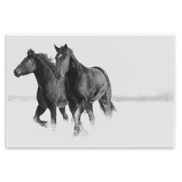 Imagem de Stupell Industries Desenho de arte de parede de cavalos de inverno galopantes por Amy Carroll, 33 x 48 cm