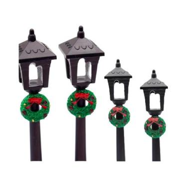 Imagem de Mini Poste De Luz Preto De Natal Com Guirlanda Festiva E Enfeites De E