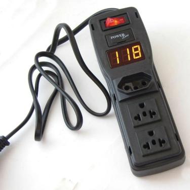 Imagem de Filtro de Linha 3 Tomadas com Cabo - 1T NBR 2T Nema Voltímetro Digital
