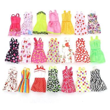 Kit de Roupas e Acessórios para Bonecas Barbie - Sheilinha