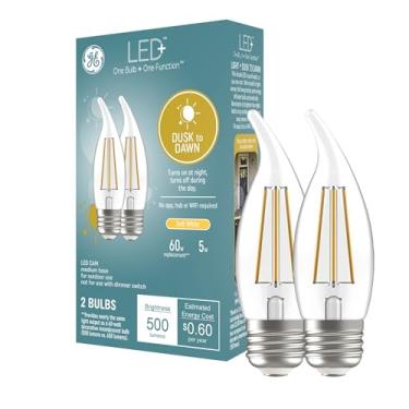 Imagem de GE Lâmpadas LED LED + CA11 do crepúsculo ao amanhecer, luzes de segurança externas liga/desliga automáticas, branco macio, base média E26 (pacote com 2)
