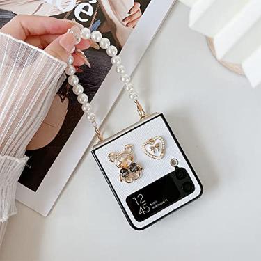 Imagem de GO-VOLMON Capa fofa de desenho animado para Samsung Galaxy Z Flip 3 com alça de pérola, capa feminina moderna de metal com urso brilhante e coração de amor, capa feminina para Z Flip 3 - branca