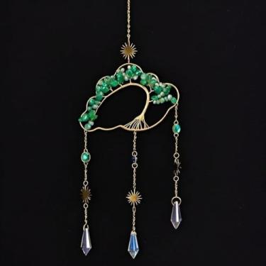 Imagem de Apanhador de sol de nuvem de cristal para janela – 7 chacras penduradas árvore da vida pedras naturais curativas sinos de vento, apanhador de sonhos, criador de arco-íris, decoração de boa sorte para