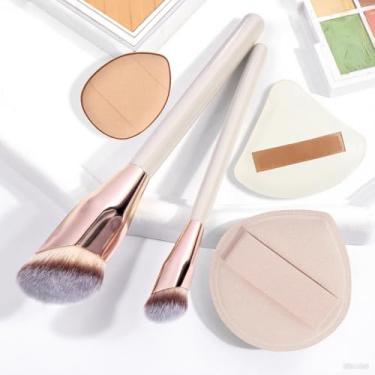 Imagem de Conjunto de 5 peças de pincel de maquiagem e esponja, pincéis angulares e puffs macios para base e mistura impecáveis