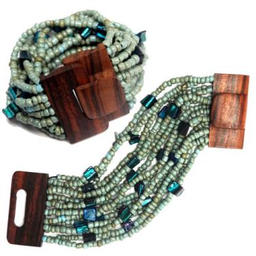 Imagem de Pulseira Bali étnica turquesa rústica com fecho de fivela de madeira - 14 fios elásticos - com conchas
