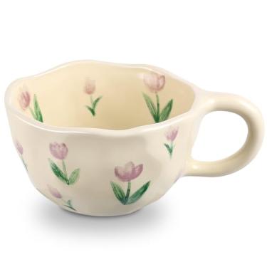 Imagem de NAYAHOSE Caneca de café de cerâmica, canecas de café criativas e fofas canecas de cerâmica com flores estéticas irregulares para mulheres latte chá leite aveia xícara de café da manhã, 250 ml (tulipa