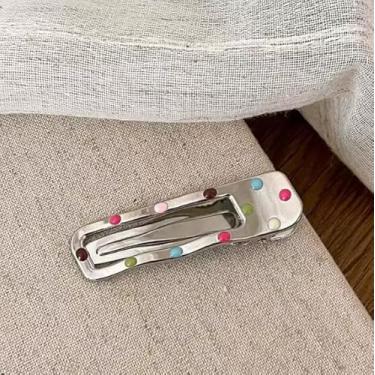 Imagem de 1 grampo de cabelo pentagrama de metal em forma de estrela, design colorido de bolinhas, fixação segura para adolescentes, festas, estilo diário, retangular
