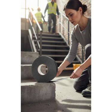 Imagem de Fita antiderrapante preta 30m segurança escadas e pisos - Congratulati