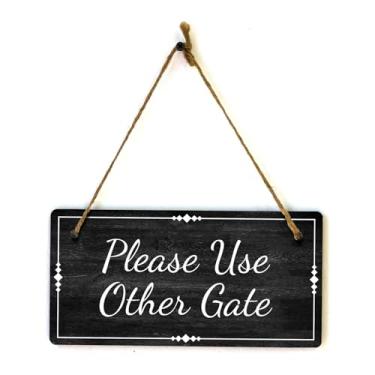 Imagem de Use outro portão 5x10 pendurado mais placa de parede ou porta | Decoração de casa e escritório