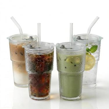 Imagem de QBrBk Pacote com 4 copos de vidro com nervuras e canudos, copos de vidro transparente, grande capacidade, inquebrável, design canelado, ideal para água, café gelado, suco, chá, latte, presente